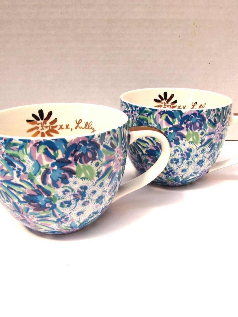 Lot 2 Lilly Pulitzer Hidden Lion Kitty Cat Blue Floral Gold Accents Coffee Mugs
